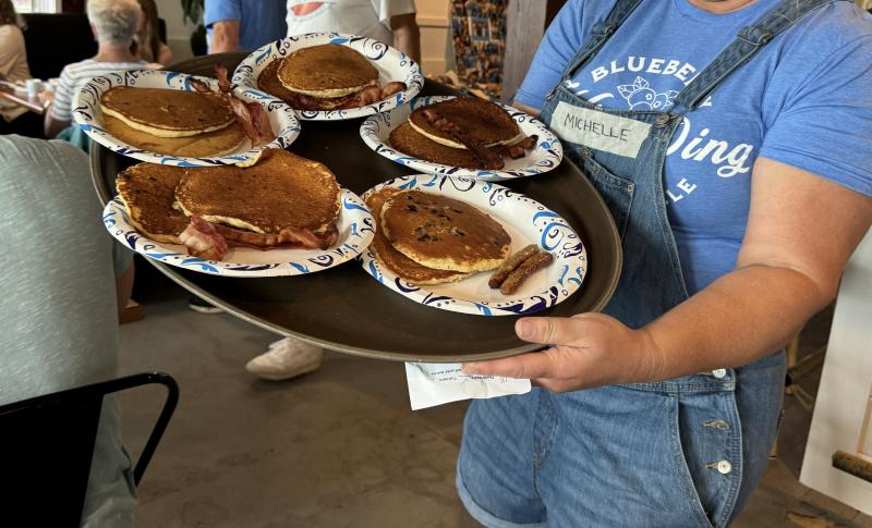 Breakfast at the Wingding (Photo by Ed O’Brien)