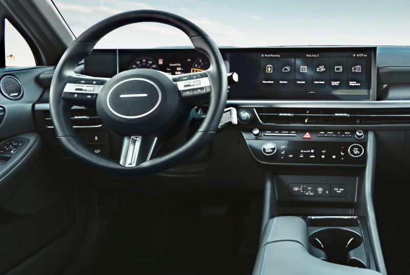Common to all new Hyundais, this long curved display panel houses a 12.3-inch driver information cluster and 12.3-inch audio-video-nav screen for the full digital experience. The Sonata Limited’s head-up display shows the most relevant information for the driver as a 12-inch projection on the windshield. Note Hyundai’s unique Drive-Reverse-Park selector behind the steering wheel: Turn the chrome bit toward the front of the car to engage Drive, turn it back the other way for Reverse, and push in on the end of it for Park. It’s surprisingly intuitive. Hyundai Sonata dashboard