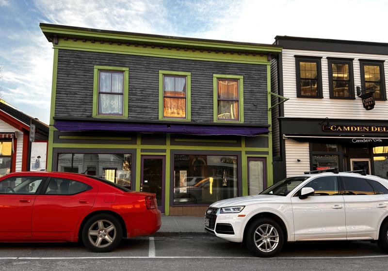 39 Main St. (Photo by Lynda Clancy) 39 Main St. (Photo by Lynda Clancy)