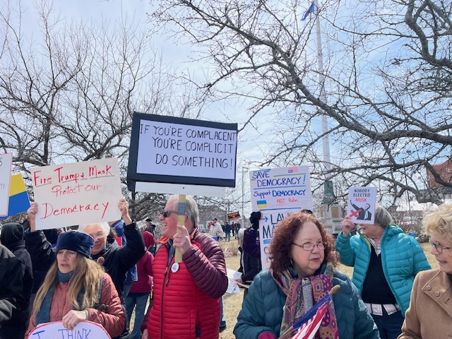 (Photo courtesy Phyllis Merriam) c