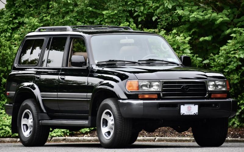 The Land Cruiser FZJ80—this is a 1997 model—competed with the Range Rover as a powerful, luxurious and highly capable on- and off-roader. The Land Cruiser FZJ80—this is a 1997 model—competed with the Range Rover as a powerful, luxurious and highly capable on- and off-roader.