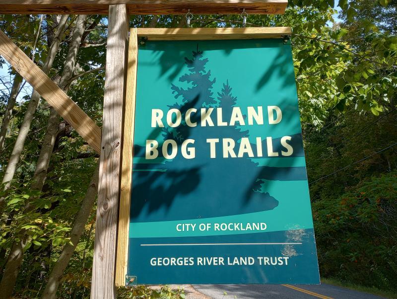 sign at a Rockland Bog trailhead location