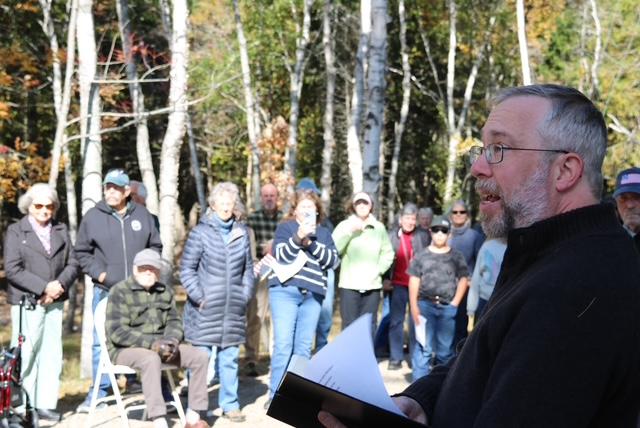 photo at gravesite