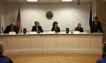 From left, candidates Ed Mazurek, Chris Rector, Carole Gartley and Joan Welsh with Rockport Librarian Molly Larson. (Photo by Holly S. Edwards)