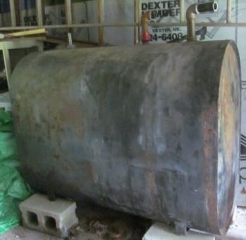 275 Gallon Oil Tank