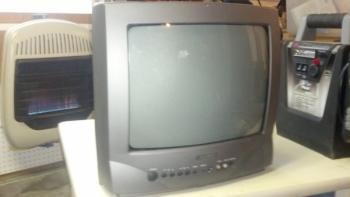 13inch daewoo tube tv (Augusta)