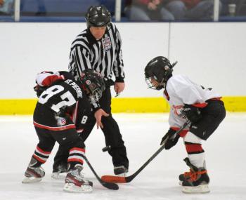 The MCSA Storm Squirts Tier 3 team hosted the Maine Gladiators from Lewiston/Auburn Sunday and the two teams skated to a 4-4 tie. (Photo by Ron Hawkes)