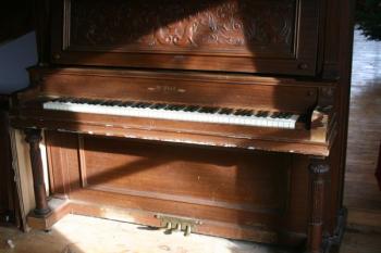Free McPhail Upright Piano (Monroe)