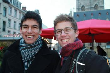 The commoners, for their part, couldn't have been happier. (photo by Lela Dewey)