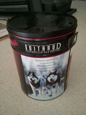 Dog food tin container, holds 40 lb (Falmouth/Windham)