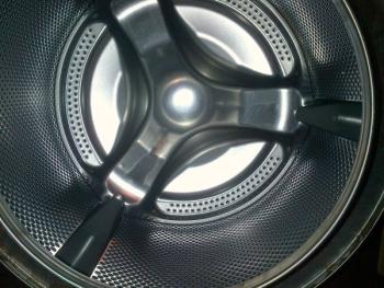 Large stainless steel drum perfect for fiddlehead cleaning (Caribou) -- 30 gallon perferated stainless steel drum. would work great for cleaning fiddle heads or coyote bait.come get it