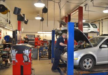 Inside Rockport Automotive. (Photo by Lynda Clancy)