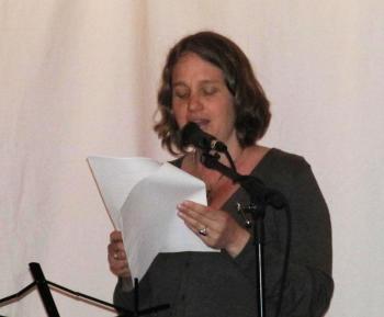Brooke Williams reading from her essay "Microwave Chicken" (Photo by Kay Stephens)