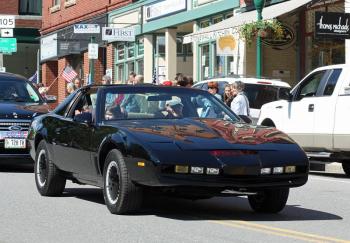 Lenny Gronros and his "Kitt" car. (Photo by Holly S. Edwards)