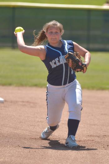 Oceanside's Emma Davis was outstanding in the field and her all out hustle in the sixth inning to get to third base on a error was the spark the Mariners need to turn a 1-0 game into an 8-1 state championship. (Photo by Ron Hawkes)
