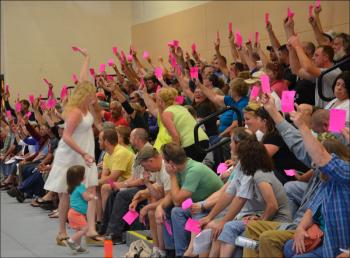It didn't matter which side of the police department issue one occupied, everyone was passionate about the outcome. (Photo by Lynda Clancy)