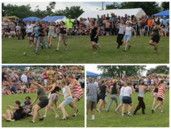 Women competing in the 25+ Division. (Photo by Erica Thoms)