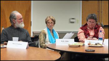 From left, Knox County Health Clinic committee members Steve Lindsay, Holly Miller and Pinny Beebe-Center. (Photo by Chris Wolf)