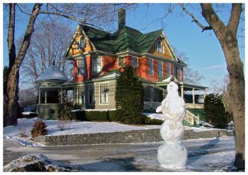 Bonnie Pierce and Michael Tracey traveled south for the winter but found a good match for their stately home on Northport Avenue in the seven-member crew. (Photo by Ethan Andrews)
