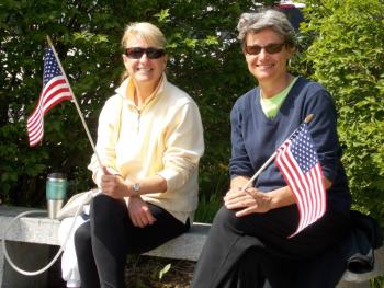Jane Lincoln and Susan Sparaco. (Photo by Alyssa McCluskey)