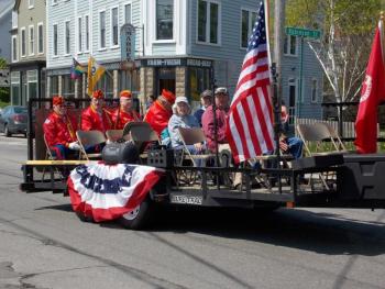 Veterans’ float. (Photo by Alyssa McCluskey)
