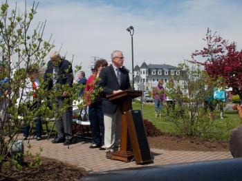 Walker Hutchins delivers the Rockland Memorial Day address. (Photo by Alyssa McCluskey)