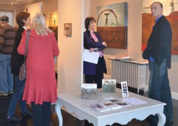 Carver Hill Gallery. Photographer gets “the look.” (Photo by Lynda Clancy)