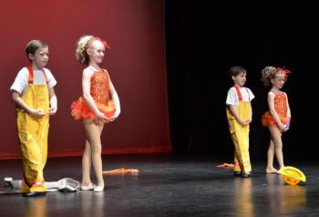 Studio Red, with dancers Lyla Brooks, Preston Henderson, August Knause and Mariah Watkinson, performing “Station.” (Photo by Lynda Clancy)