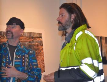 The art drew the artists. (Photo by Lynda Clancy)