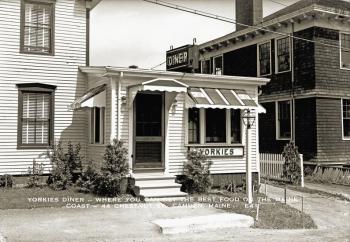 Yorkie’s Diner, which started as a hot dog stand...and in the end went back to one. (Photo courtesy Penobscot Marine Museum)