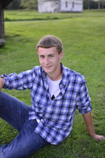 Jeremy Beaulieu received a scholarship from Maine Savings Bank.