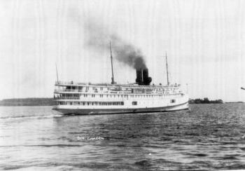 Steaming across Penobscot Bay. (Photo courtesy Walsh History Center/Camden Public Library)