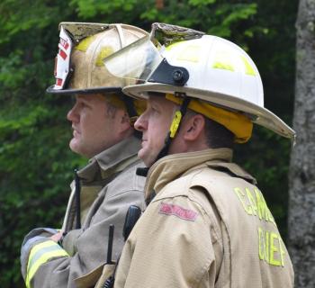 Rockport Fire Chief Jason Peasley and Camden Fire Chief Chris Farley. (Photo by Lynda Clancy)