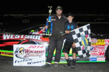 Charlie Colby, winner of the Prostock race. (Courtesy petespicks.smugmug.com)