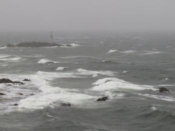 A northeaster is pounding Maine for several days. Here, the waves build off of Owls Head. (Photo courtesy Bob Trapani)