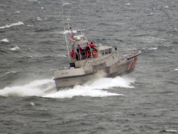 U.S. Station Rockland responds to a distress call off of Criehaven. (Photo courtesy Bob Trapani)