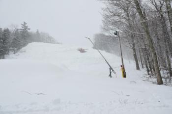 Moving the snow and packing it down, on Mussel Ridge. (Photo by Lynda Clancy)
