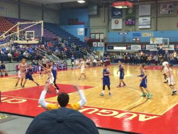 The Hyde and Searsport boys in action in an early Saturday morning contest. (Courtesy @HydeBath on Twitter)