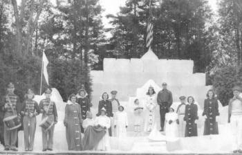Coronation in Amphitheatre,1941. (Photo courtesy Barbara F. Dyer)