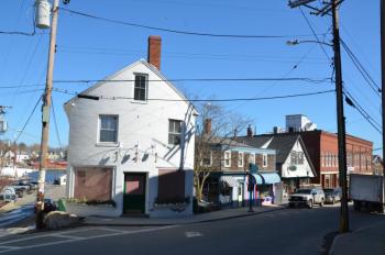 2 Bay View Street is also getting renovated.