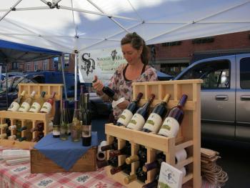 Take your mama to the Union winery and distillery this Sunday. (Photo courtesy Savage Oakes Winery)
