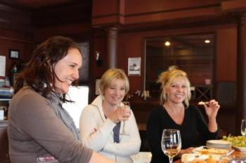 Enjoying wine tastings at Breakwater Vineyards in Rockland. (Photo courtesy Claire Weinberg)
