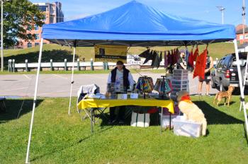 The vendors at the event were knowledgeable people about dogs. How to train them, how to care for them, what to feed them. A lot of information was available. (Photo by Ron Hawkes)