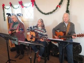 The Tea Cups left to right, Cindy Millar, Lora Stanchfield, Nancy Jones provided music at Aldemere Farm. (Photos by Chris Wolf)