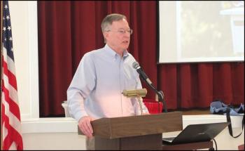 Jeff Nims speaks before the Camden Garden Club about bluebirds. (Photos by Chris Wolf)