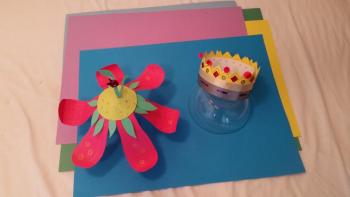 Come make a fancy hat or crown in honor of spirng this Saturday at the Lincolnville Library.
Photo by Julie Turkevich fancy hats