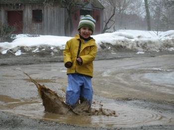 Dressing for every kind of weather, this Spindlewood student enjoys a good puddle.
Photo Courtesy Susan Silverio
spindlewood