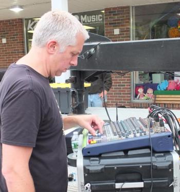 Mac Economy of K2 Music on sound. (Photo by Chris Wolf)