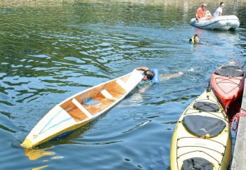 Team Belfast Lions/Spaceman limps toward the finish line. (Photo by Holly S. Edwards)