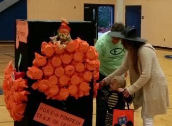 Lots of games at Crossroad Community Baptist church’s Free Fall Family Festival
photo courtesy of Eileen McDermott fall festival